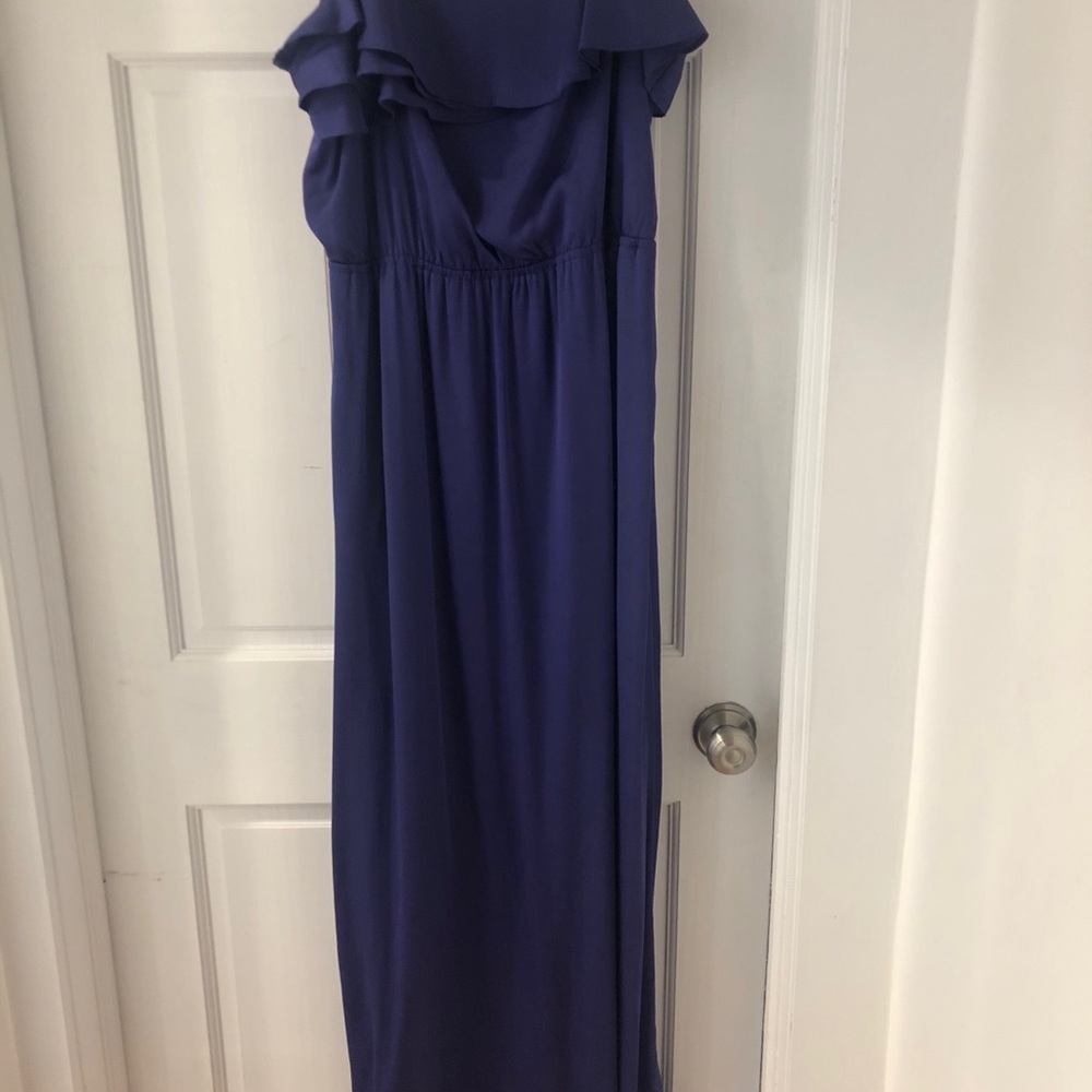 BCBG purple satin maxi dress size L NEVER WORN